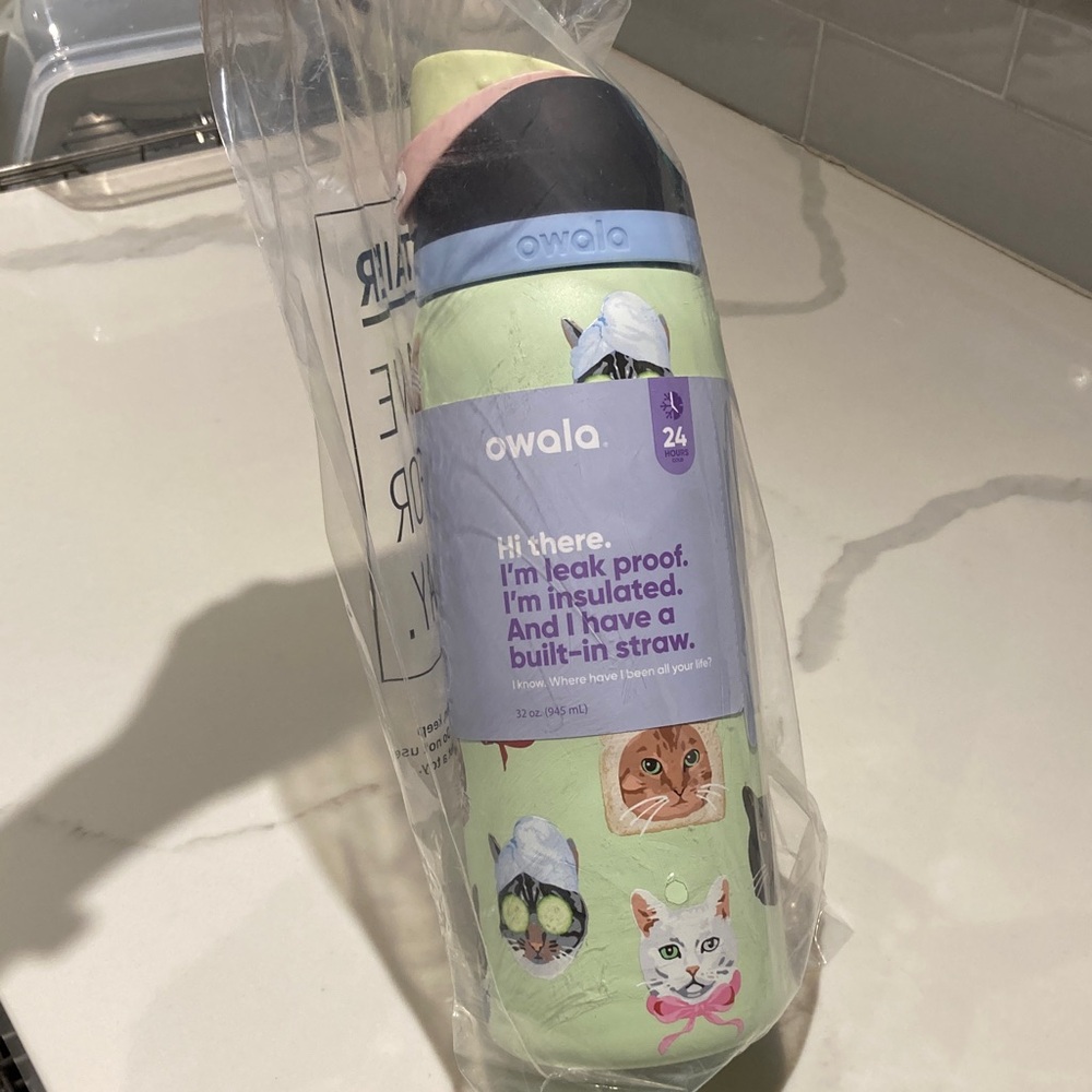 Owala 32oz UO Exclusive Cat Collage Free Sip Water Bottle